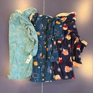 Size 12 Carters Fleece Footed Pajamas Set.